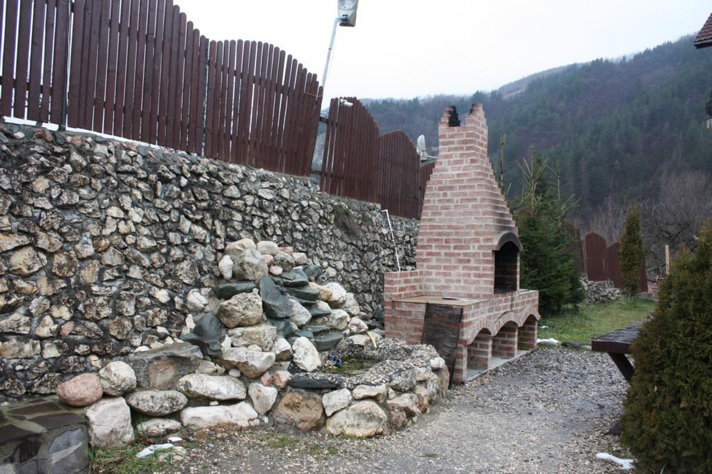 Complex La Valtoare Бран Екстериор снимка