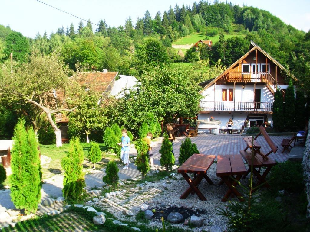Complex La Valtoare Бран Екстериор снимка