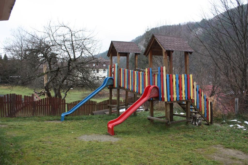 Complex La Valtoare Бран Екстериор снимка